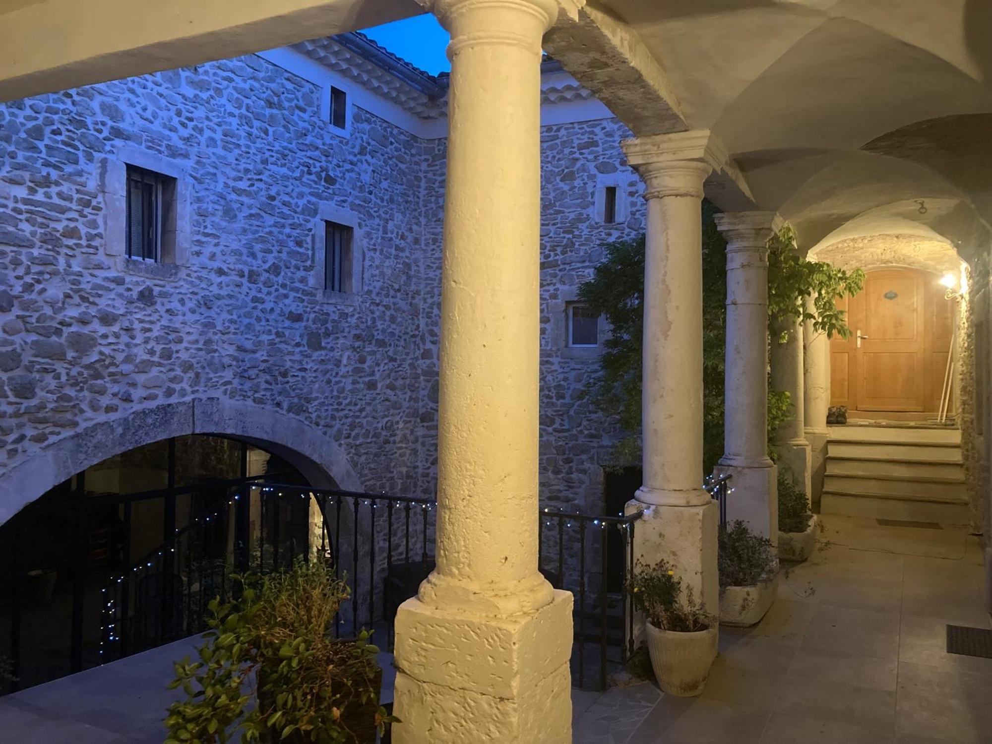 Saint-Julien-de-PeyrolasDomaine Forvent住宿加早餐旅馆 外观 照片