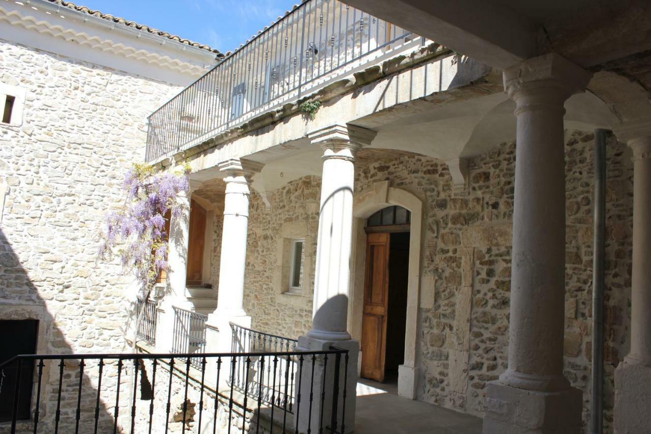 Saint-Julien-de-PeyrolasDomaine Forvent住宿加早餐旅馆 外观 照片